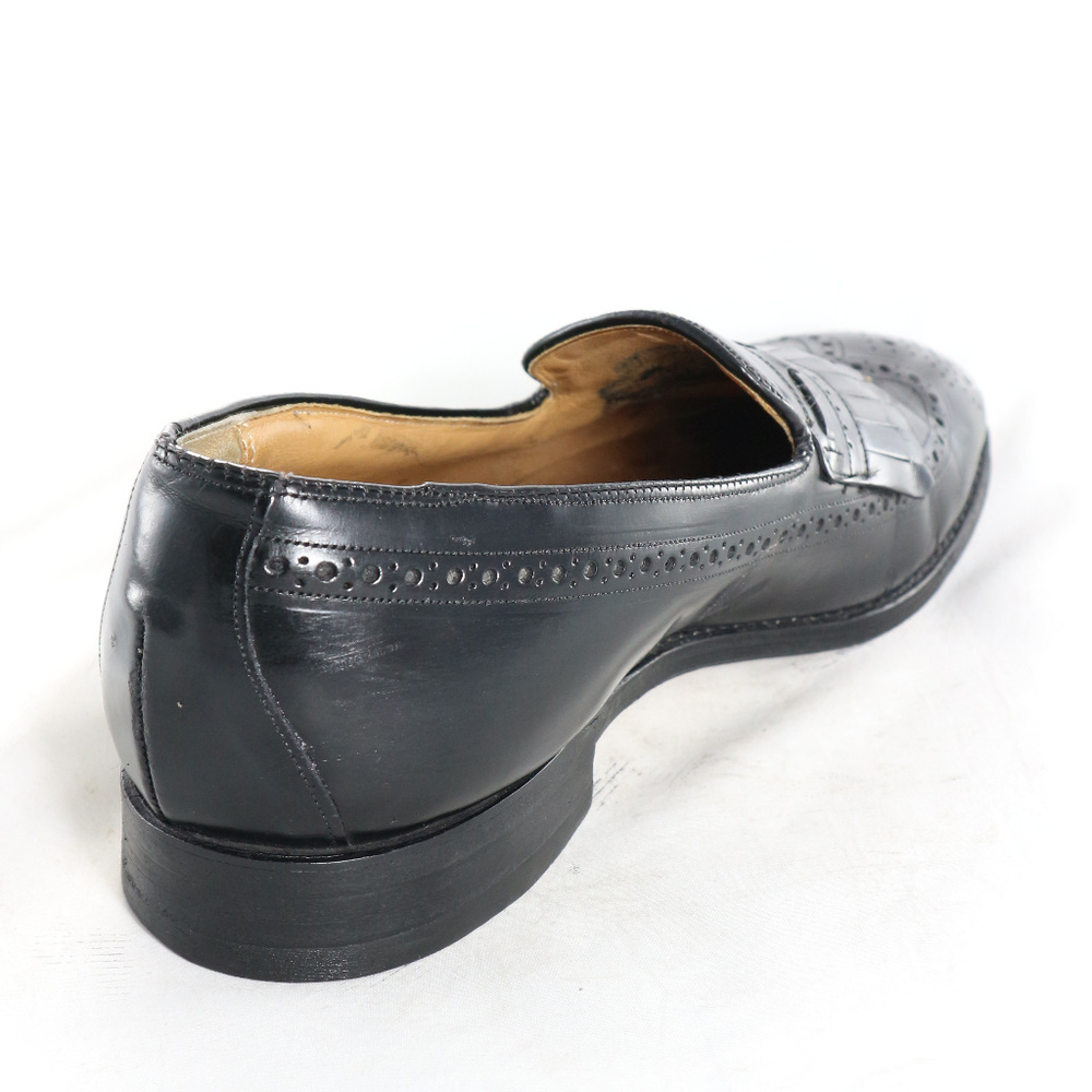 CALZOLERIA TOSCANA Black Kilted Wingtip Loafers - Picture 4 of 8